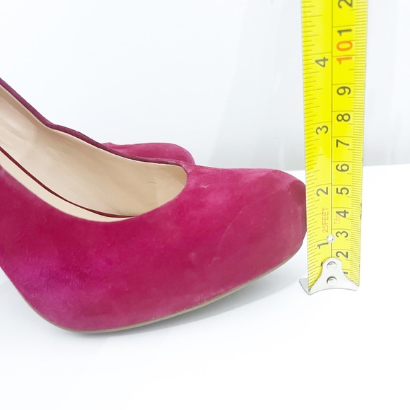Franco Sarto Fuchsia Suede Heels - Picture 5 of 7